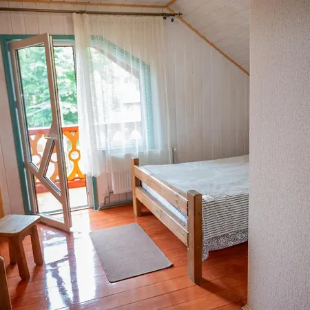 кичера Lodge *
