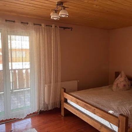 кичера Lodge *
