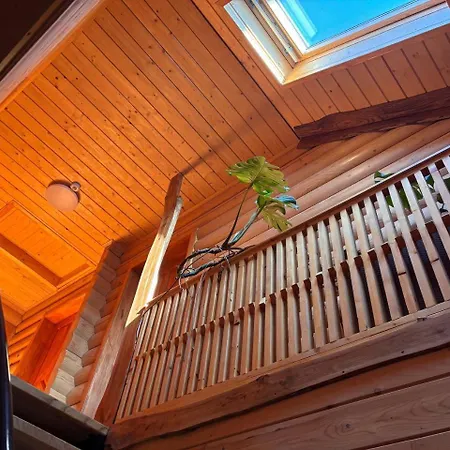 кичера Lodge