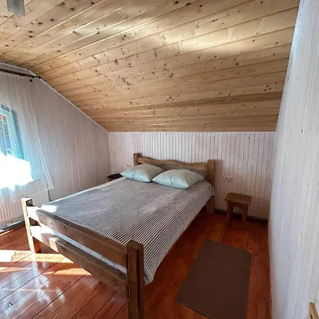 кичера Domek letniskowy Krivopol'ye